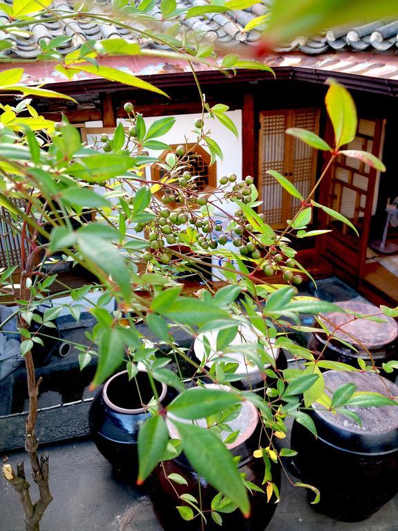 Vine Hanok Guesthouse Seoul Exteriör bild
