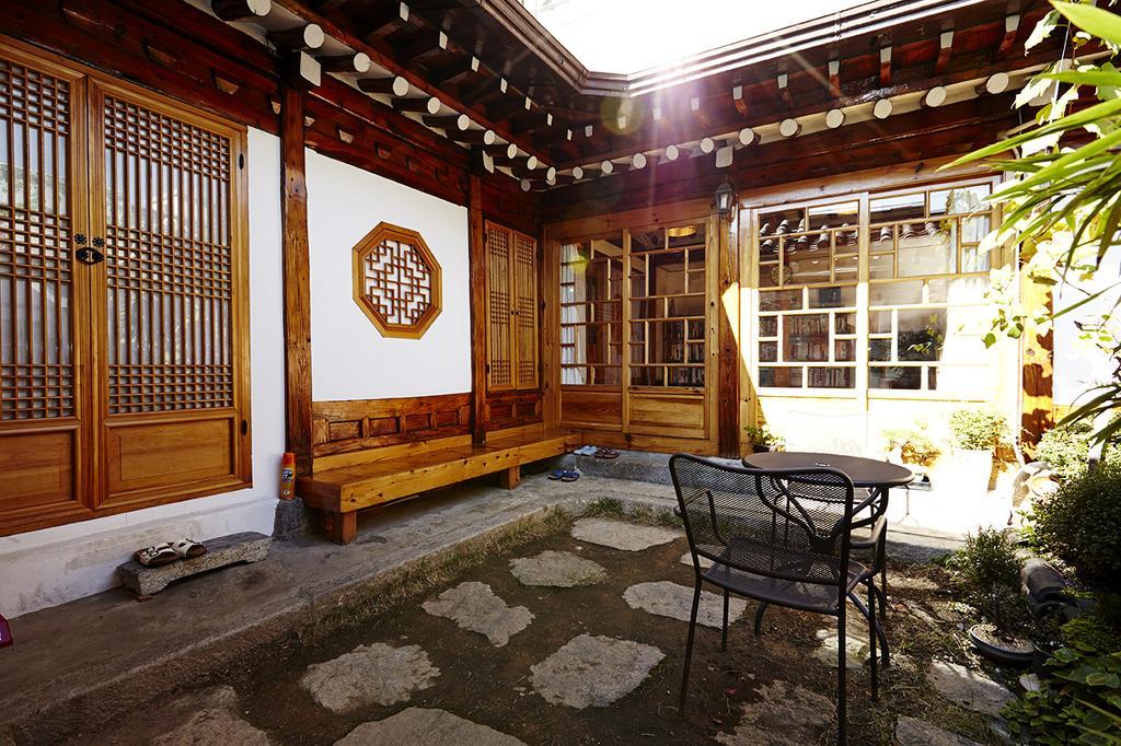 Vine Hanok Guesthouse Seoul Exteriör bild