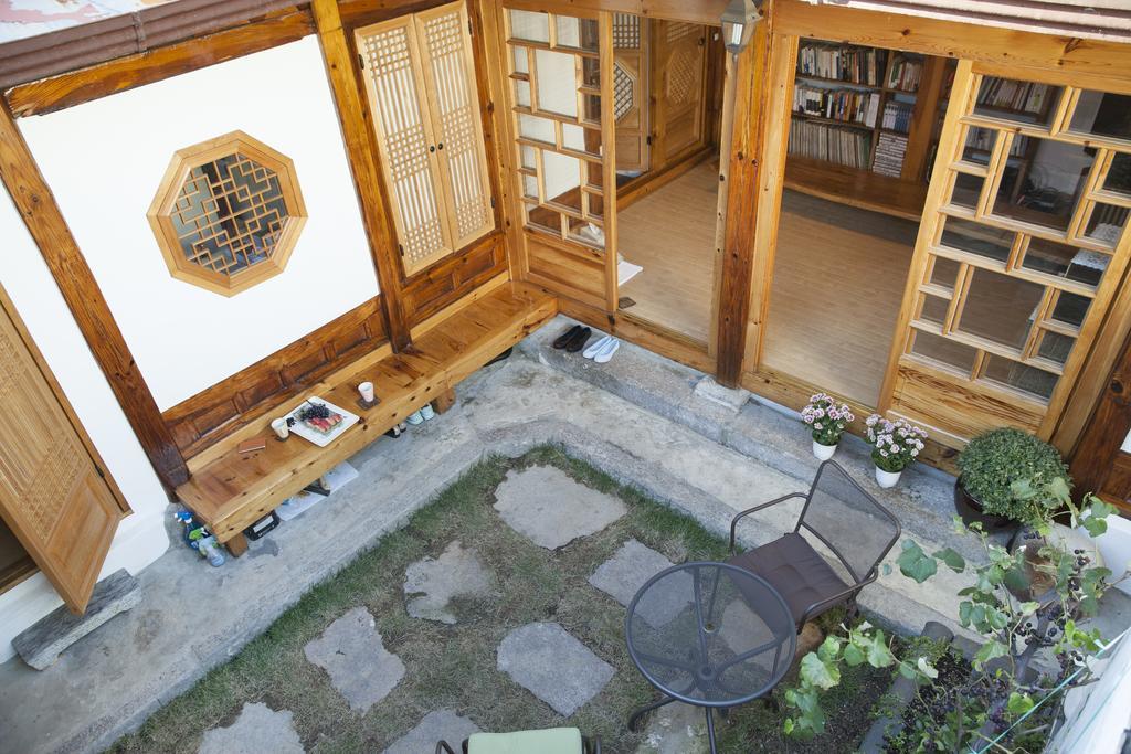 Vine Hanok Guesthouse Seoul Exteriör bild