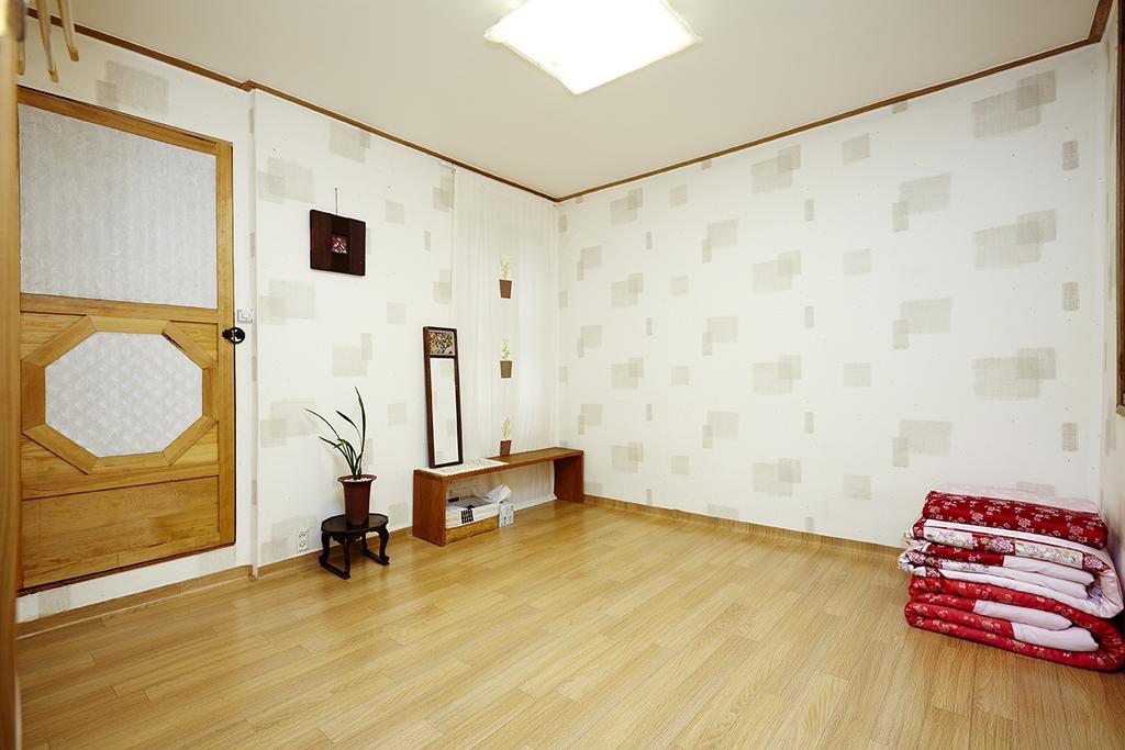Vine Hanok Guesthouse Seoul Rum bild