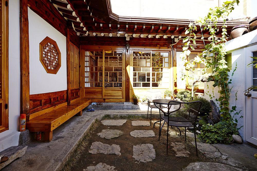 Vine Hanok Guesthouse Seoul Exteriör bild