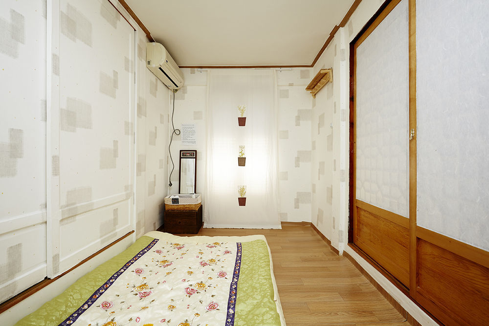 Vine Hanok Guesthouse Seoul Exteriör bild