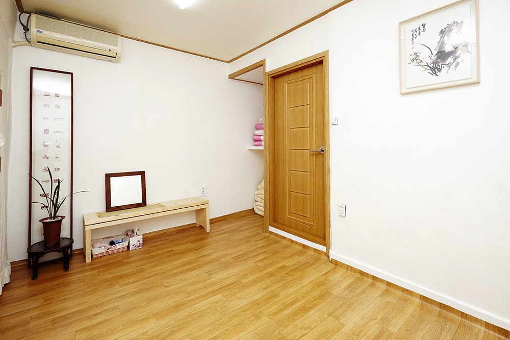 Vine Hanok Guesthouse Seoul Exteriör bild